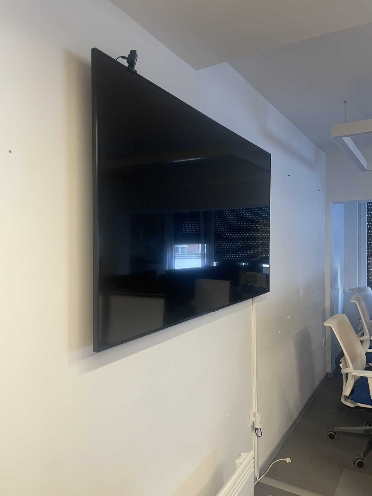 Meeting room for dispatch operations